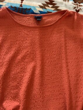 Daytrip Coral Textured Knit Tee